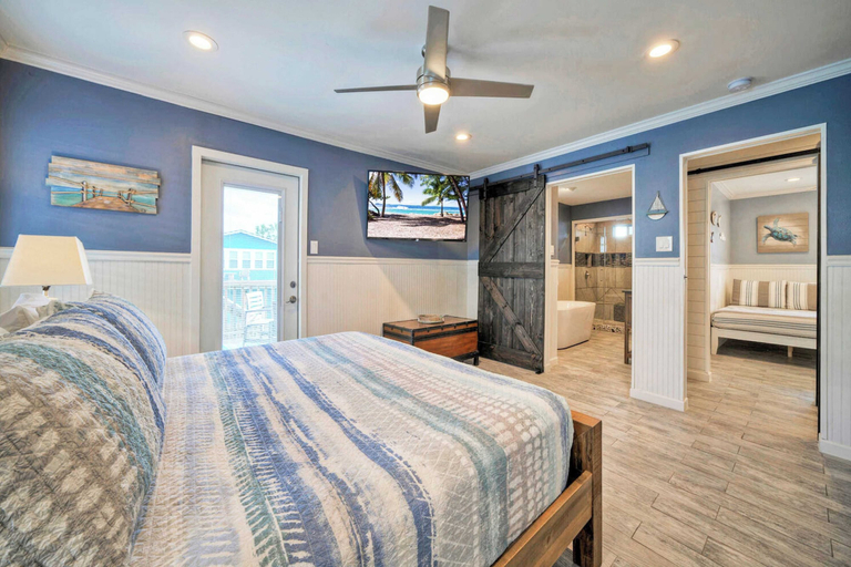Bedroom 4, Dapper Dolphin by Avantstay Pool, Game Room, Nueces