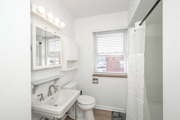Bathroom 4, The Grand Elm Suite 1 Sleeps 4, Kenton
