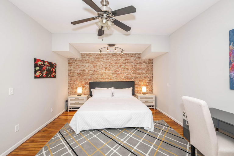 Bedroom 3, Sweet Escape, Hamilton