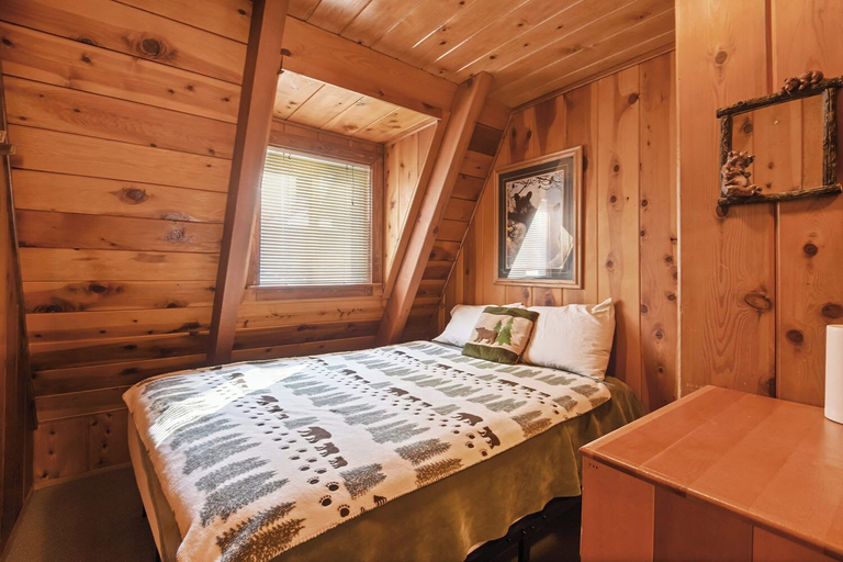 Bedroom 3, Beautiful Mountain Getaway, Placer