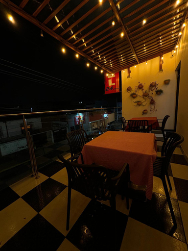 Food & Drinks, HOSTAL COMFORT INN Torre A, Quito