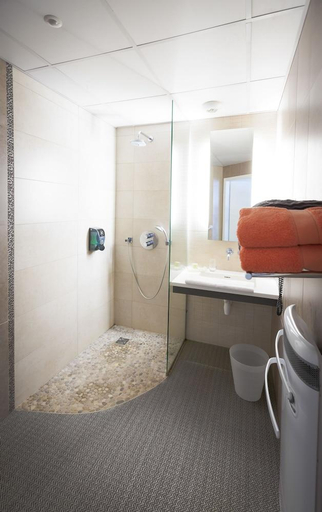 Bathroom 2, Au Tilleul, Bas-Rhin