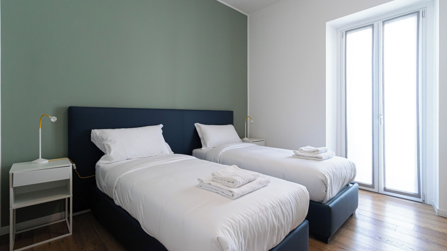 Others 5, Italianway - Panfilo Castaldi 28, Milano