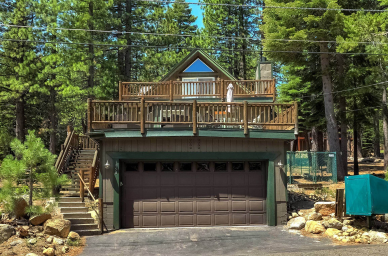 Exterior & Views 1, Bear Pause 4BR Large Deck & Balcony, El Dorado