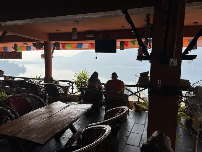 Others 3, Nar-Bish Hotel, Gandaki