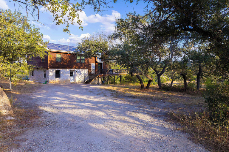 Exterior & Views 2, Stargazers Delight Sleeps 12!, Blanco