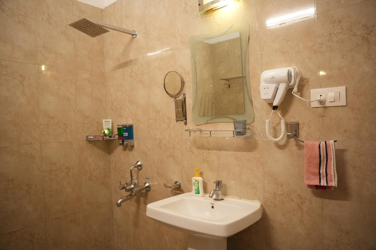 Bathroom 3, LABDHI RESORTS STAG GROUPS NOT ALLOWED, The Nilgiris