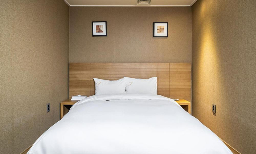 Bedroom 3, Wolmido Stella Maris Hotel, Jung
