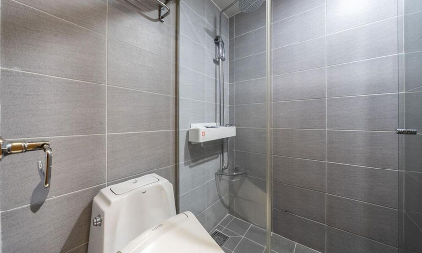 Bathroom 5, Wolmido Stella Maris Hotel, Jung