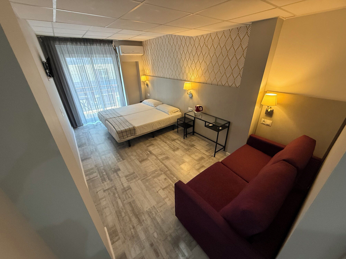 Others 5, Hotel B and B Suites, Alicante
