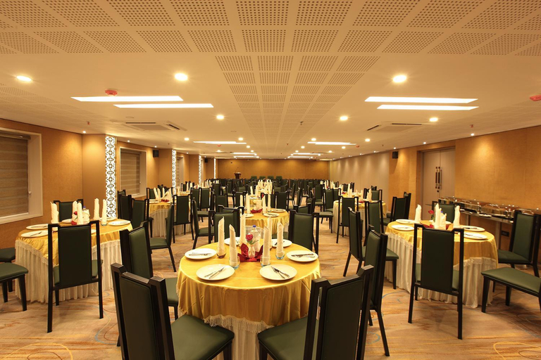 Food & Drinks 5, EMILYS By JDANIELS, Thiruvananthapuram