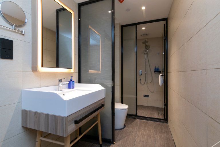 Bathroom 3, Hanting Hotel Huangshi North Station Baima Road, Huangshi
