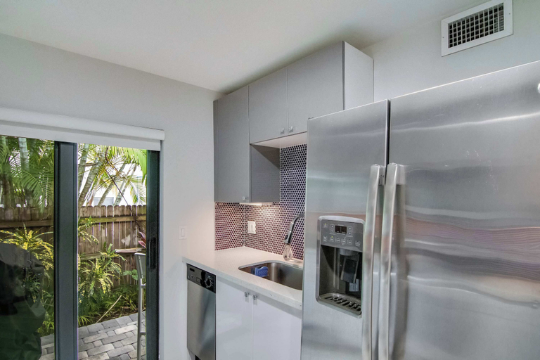 Others 4, Delray Beach Getaway Minutes to Beach & More!, Palm Beach