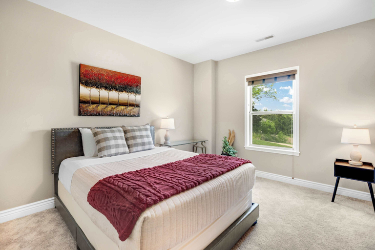 Bedroom 4, Fairway Lake Retreat, Camden