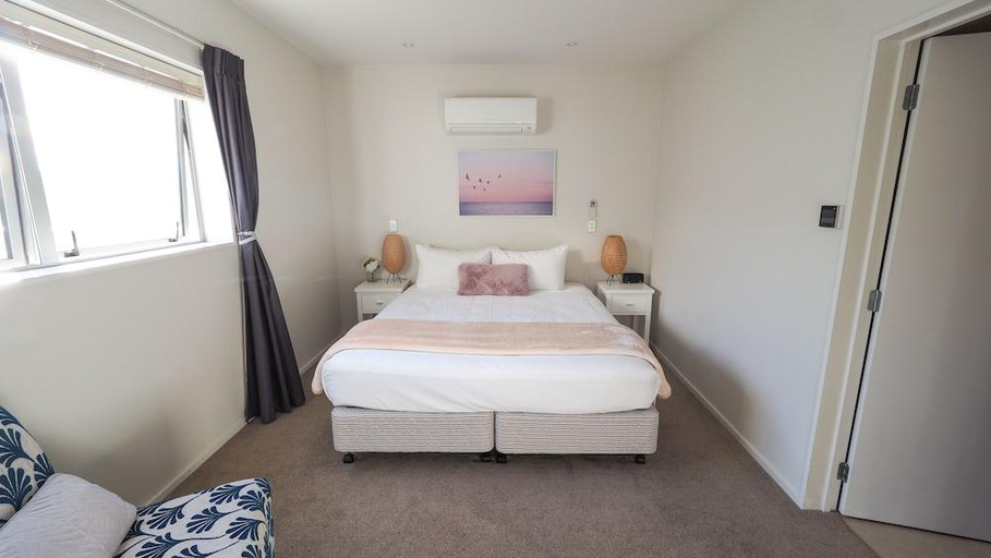 Bedroom 2, Colombo Lodge Hotels, Christchurch