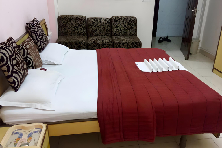 Bedroom 3, Hotel Sabharwal Inn, Bangalore