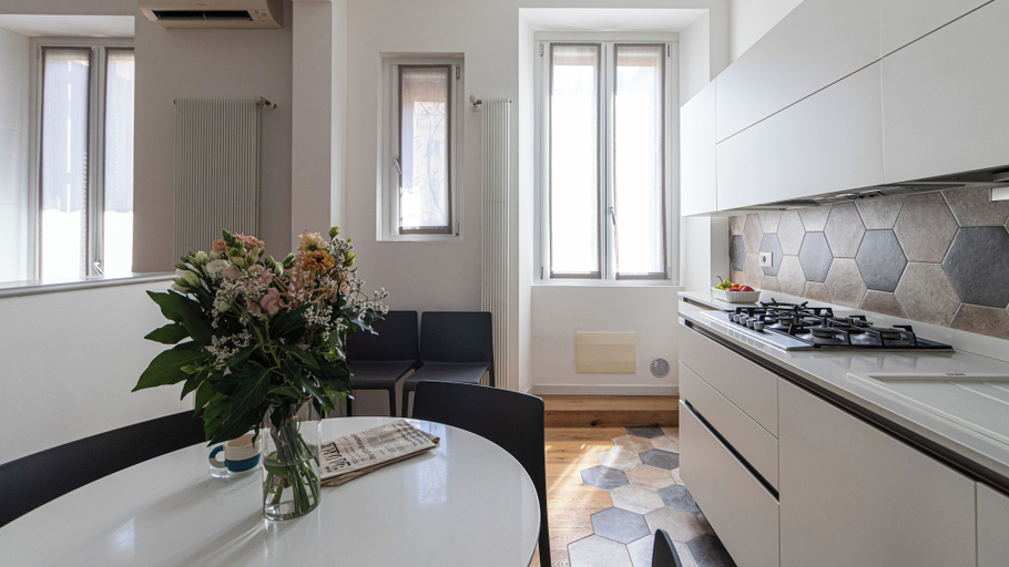 Others 4, Italianway - Panfilo Castaldi 28, Milano