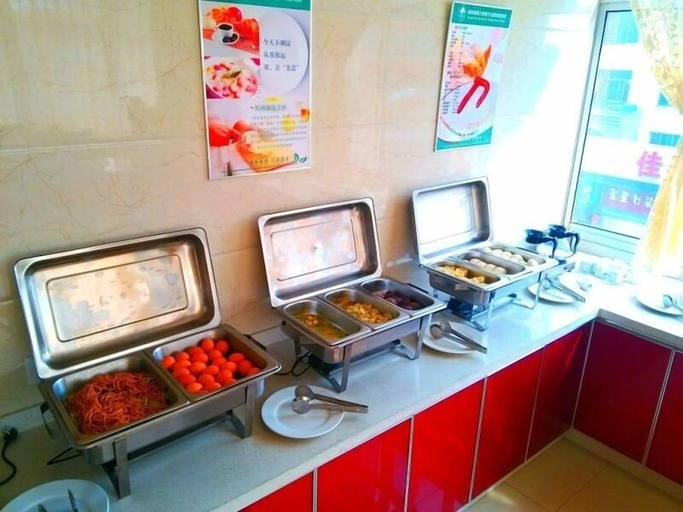 Food & Drinks 5, GreenTree Inn Zhangjiagang Daxin Town Pingbei Road Express Hotel, Suzhou