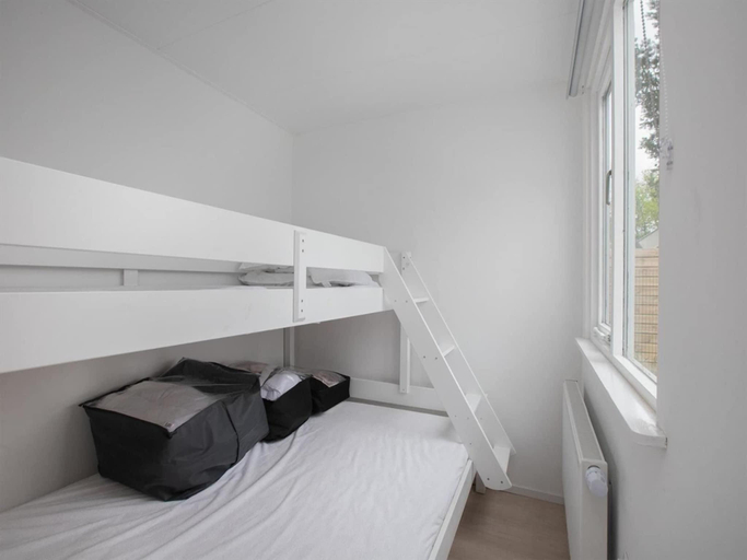 Bedroom 2, Home in the dancing forest, Barneveld