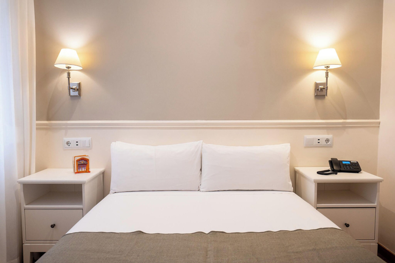 Bedroom 3, Mesón Castilla Atiram Hotel, Barcelona