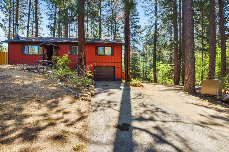 Exterior & Views 2, Incline Bliss Dreamy Pet Friendly Escape, Washoe