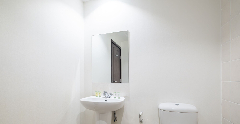 Bathroom 2, LUX The Burj Khalifa Fountain View Suite 3, Dubai