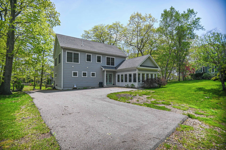 Exterior & Views 5, Stunning 5 Bdr, Walk to York Harbor Beach!, York