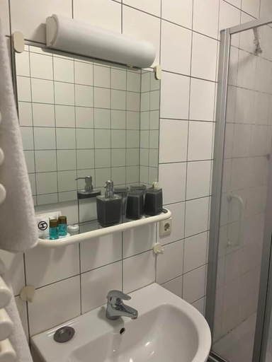 Bathroom 5, Klosterhof Neustadt am Main, Main-Spessart