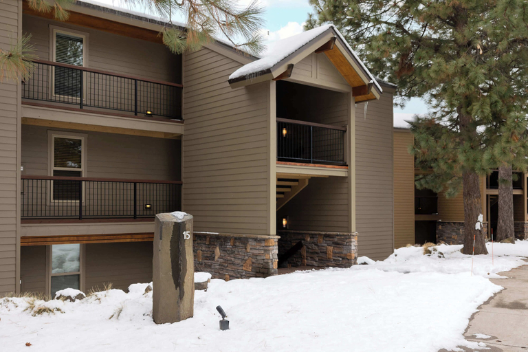 Exterior & Views 2, Cozy Cascade Retreat - For 4!, Deschutes