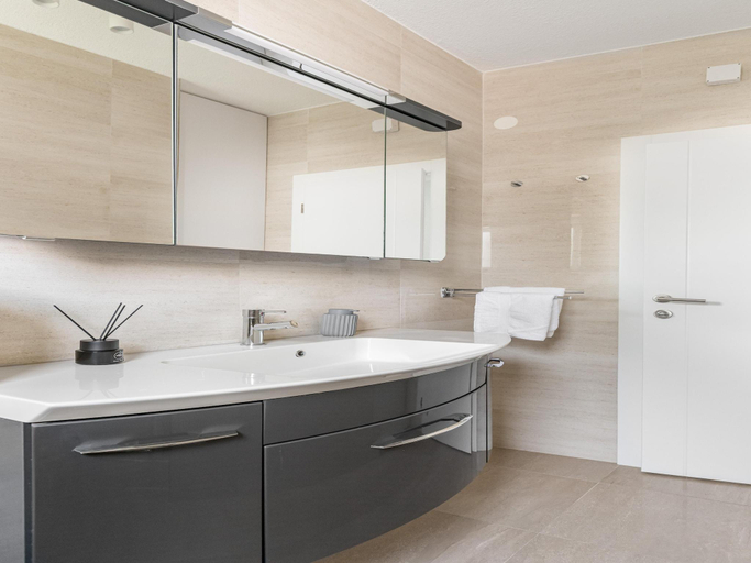 Bathroom, Apartment 5 km from Trogir s center, Trogir
