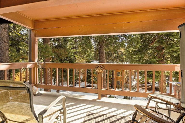 Others 2, Sierra Pines Retreat Sleeps 6!, Washoe