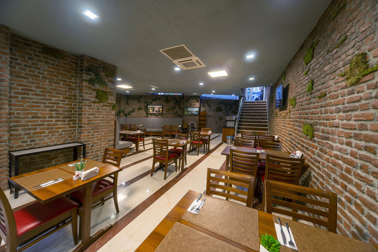Food & Drinks 3, Aprilis Hotel, Fatih