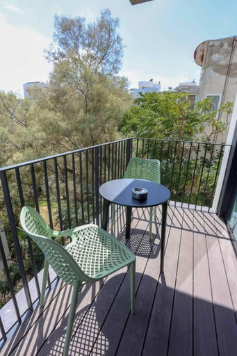 4, Luxury Studio Beach Flat 16