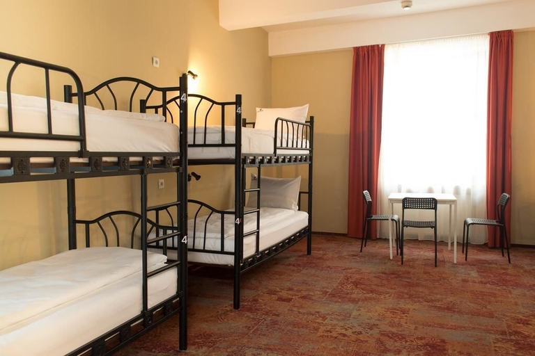 Bedroom 2, B13 Hostel, Sibiu