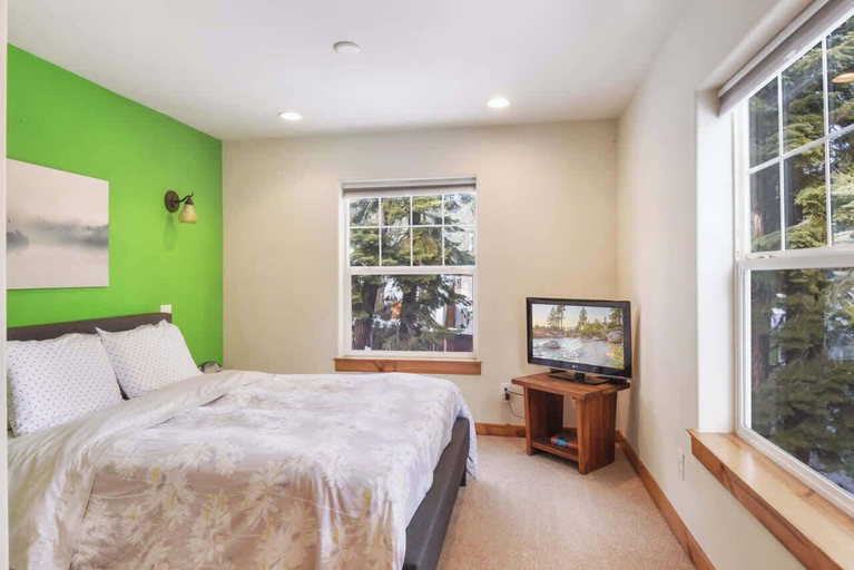 Bedroom 2, Sunny Woods Acres Near Golf & Adventure Park, Placer