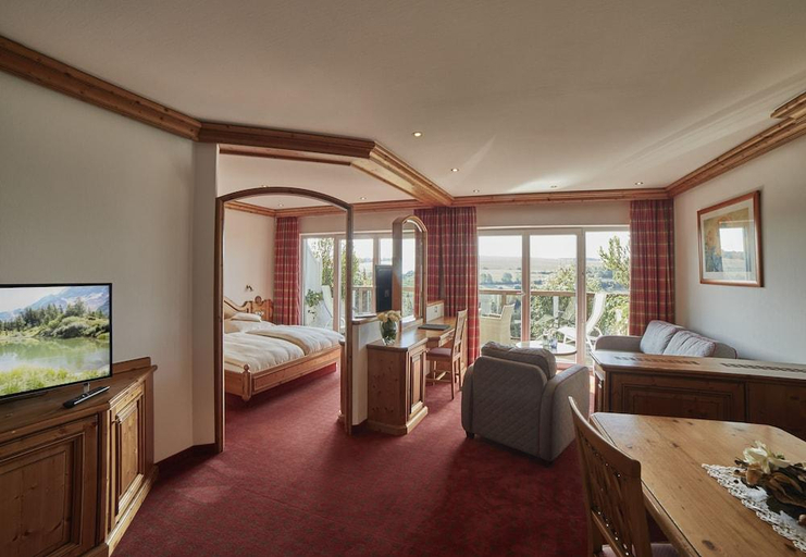 Bedroom 2, Sporthotel Leweck, Diekirch