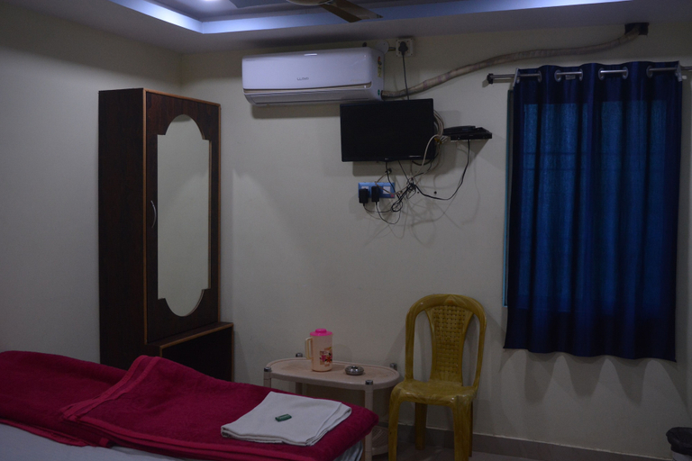 Room 3, Hotel Mid Town Daringbadi, Kandhamal