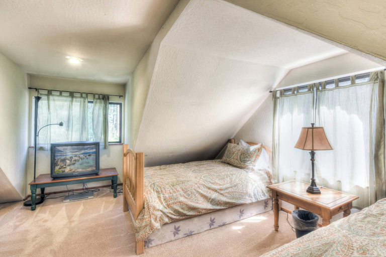 Bedroom 2, Moonlight Cove w/ Grill Tahoe Beach Next Door!, Placer