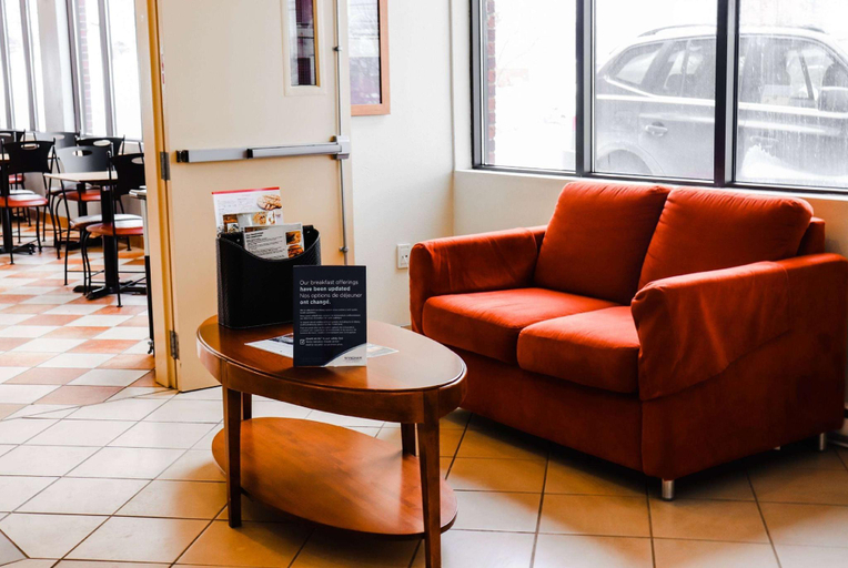Public Area 2, Super 8 by Wyndham Campbellton NB, Restigouche