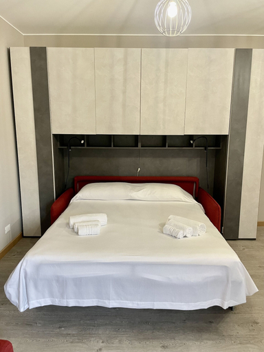 Room 5, Studio Sun Sea by Wonderful Italy, Imperia