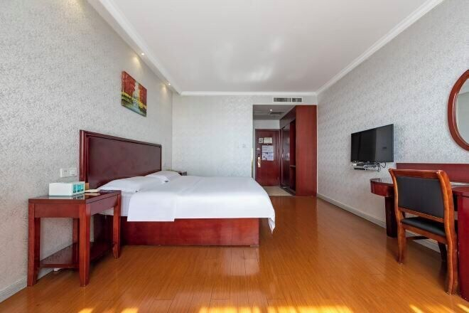 Bedroom 3, Wenhui Hotel, Shanghai