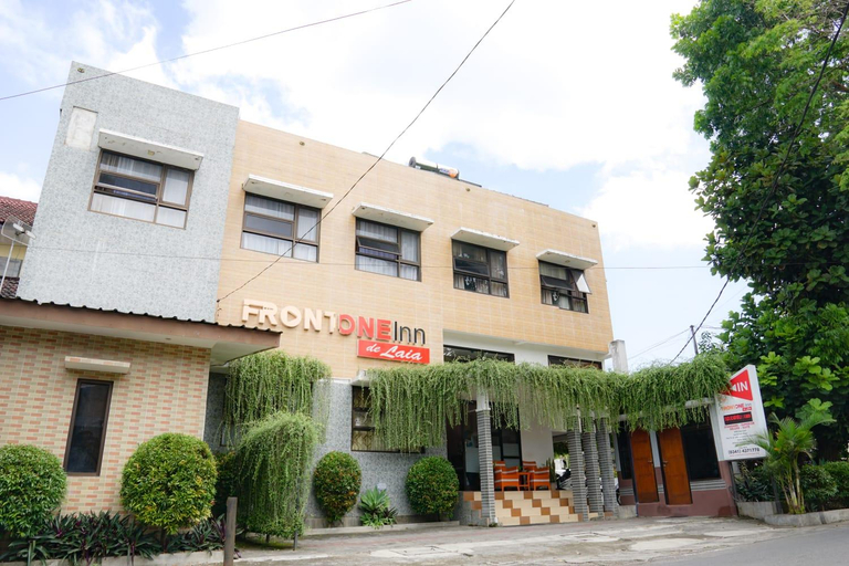 Others 5, Front One Inn Malang, Malang
