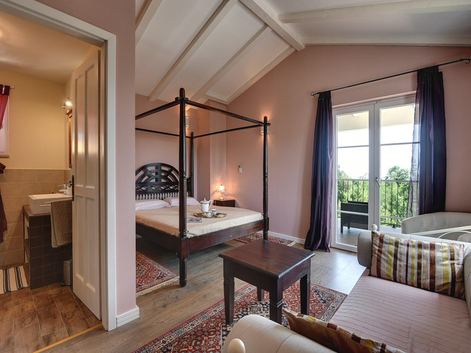 Bedroom 3, Villa in Rakalj near Beach with Pool, Marčana