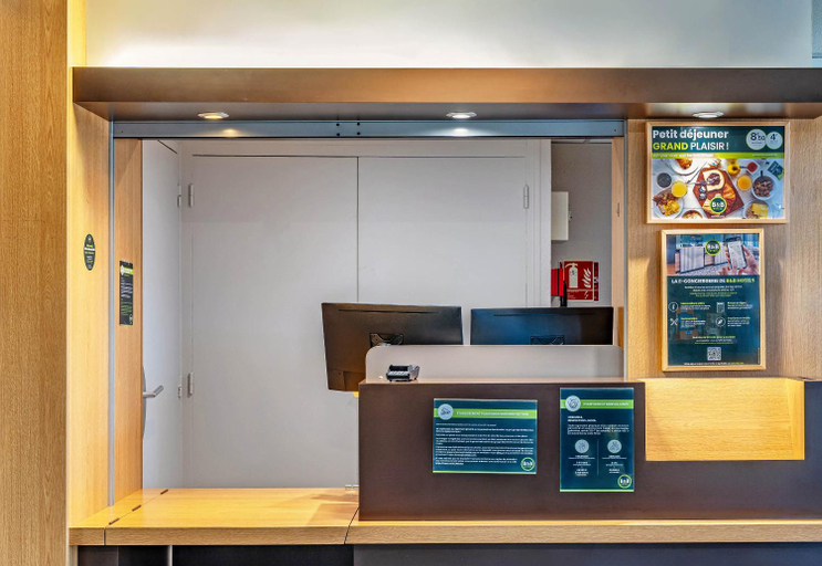 Public Area 3, B&B HOTEL Quimper Nord Douarnenez, Finistère