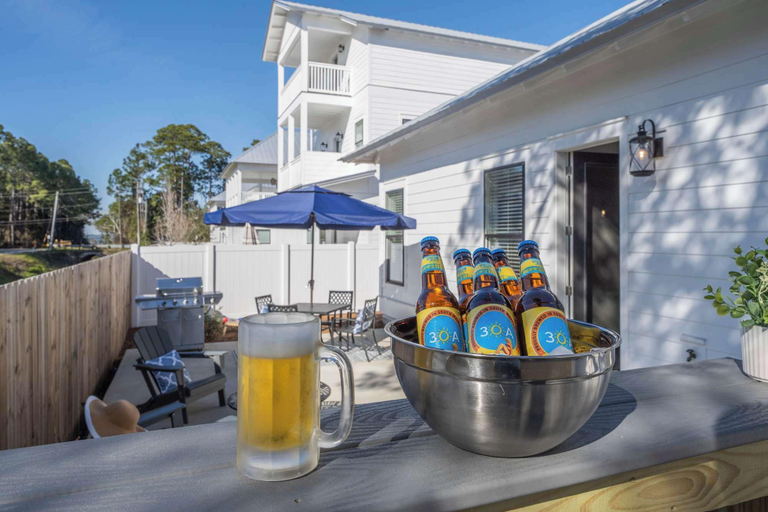 Food & Drinks 4, Beach to Bay 3BR Retreat - Cowboy Pool & Golf Cart, Walton