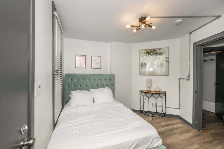 Bedroom 2, Cincinnati OTR Home 3BR + Bunks Free Parking, Cincinnati