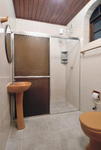 Bathroom, Pousada Tarituba, Parati