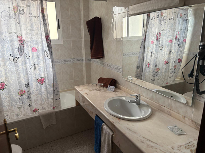 Bathroom 4, Hotel jendri, Castellón