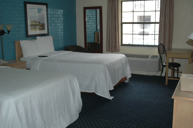 Bedroom 3, Motel 6 Tallahassee, FL – North Monroe, Leon