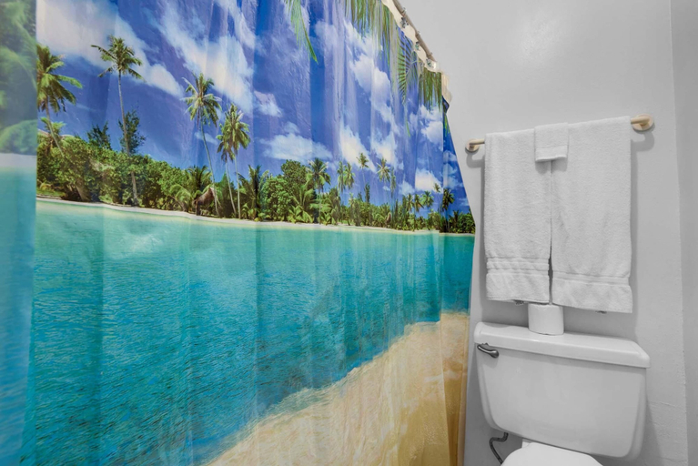 Bathroom, Boardwalk F1, Escambia